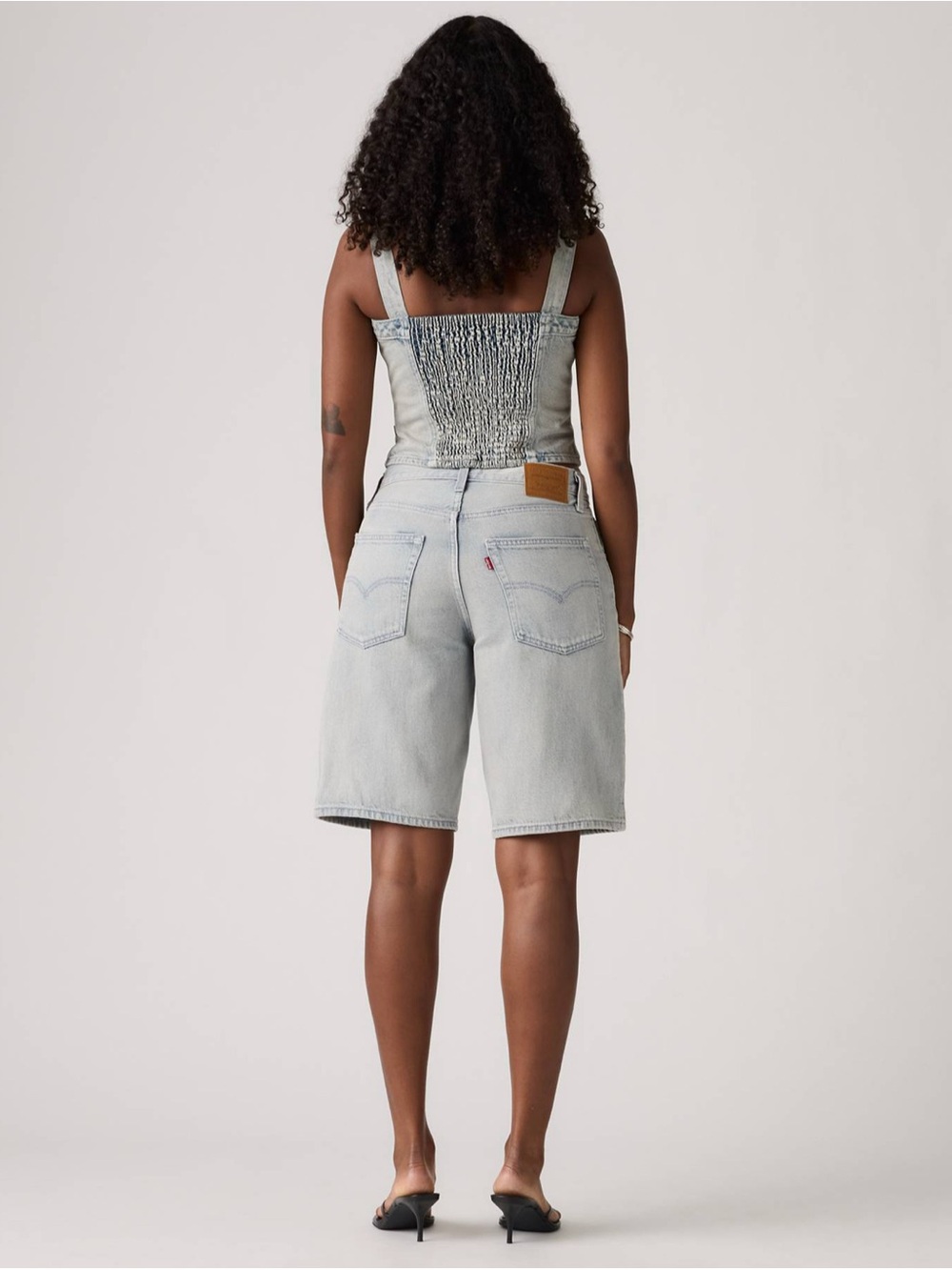 NWT! Levi’s women’s Baggy Bermuda Shorts- Boss Business Grey size 32